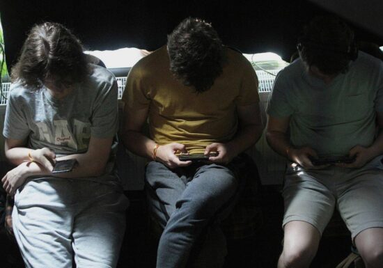 Digitalexpertin fordert Smartphone-Verbot bis 14 Jahre