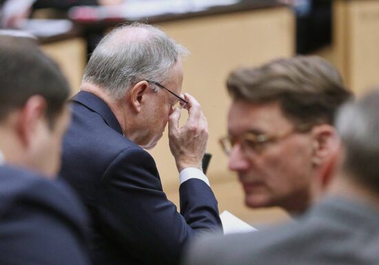 Ministerpräsidenten wollen Überarbeitung von KI-Strategie