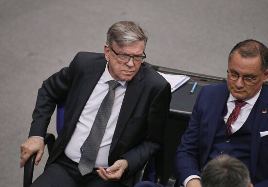 Wagenknecht kritisiert "Nichtwahl" eines AfD-Bundestagsvizes