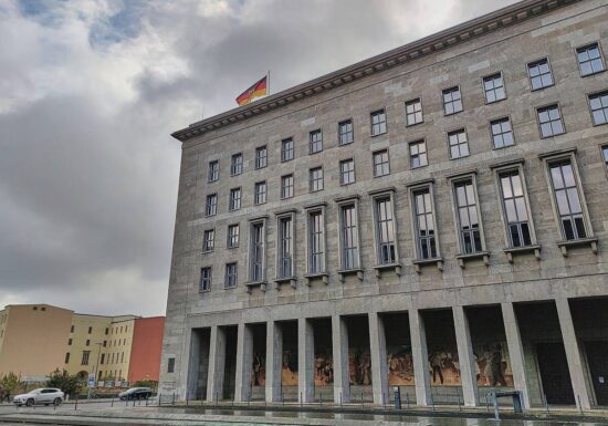 Bericht: Haushaltslücke beträgt mindestens 130 Milliarden Euro