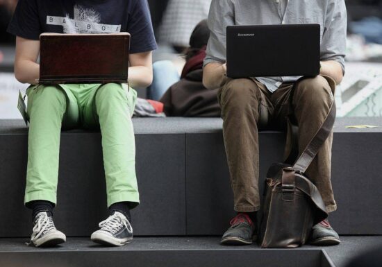 Umfrage: Bewerbungen fast überall digital - meist noch ohne KI