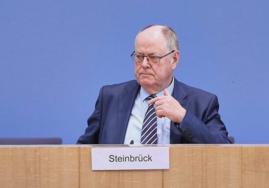 Steinbrück dringt auf Reformen für handlungsfähigen Staat