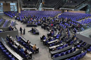 Bundestag soll mit höheren Strafen gegen Pöbler vorgehen