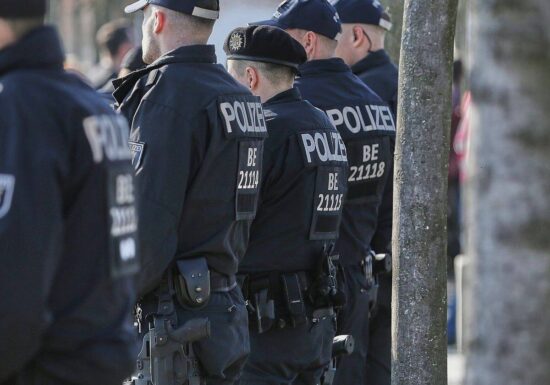 Mutmaßlicher Dreifachmörder von Weitefeld weiter auf der Flucht