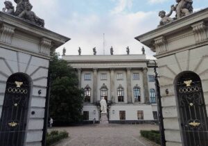 "Junge Welt" kritisiert Festnahme von Journalisten an Humboldt-Uni