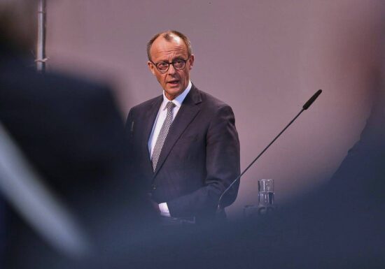 Mindestlohn: Linker Flügel der SPD fordert Klarstellung von Merz
