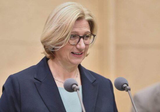 Rehlinger weist mögliche Ansprüche auf Ministerposten zurück