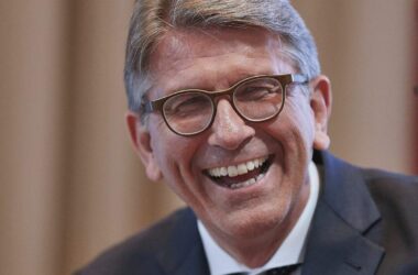 Lobbycontrol sieht Interessenkonflikt bei Weimer