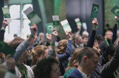 Grüne in Hamburg billigen Koalitionsvertrag