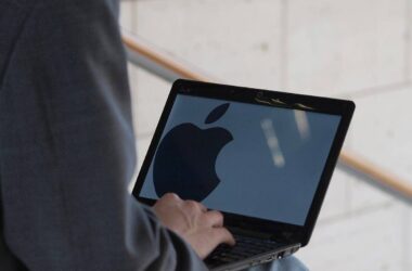 EU-Kommission verhängt Millionengeldbußen gegen Apple und Meta