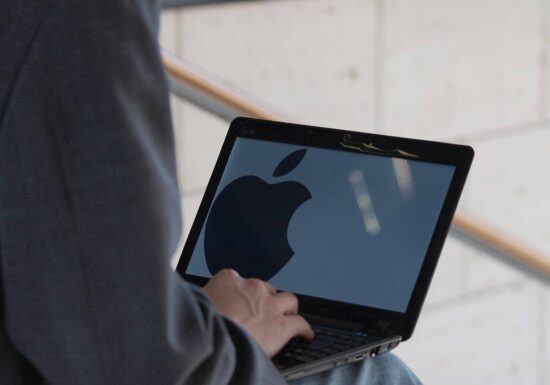 EU-Kommission verhängt Millionengeldbußen gegen Apple und Meta