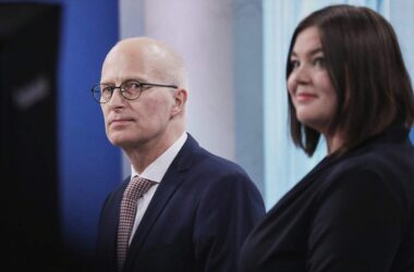 SPD und Grüne in Hamburg unterzeichnen Koalitionsvertrag