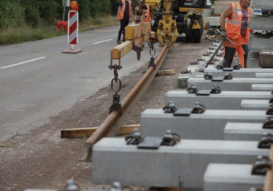 Bericht: Baufirmen fordern Milliarden von Bahn nach