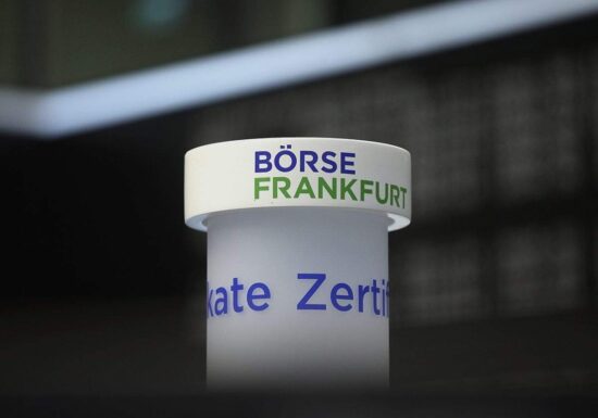 Dax legt zu - Gegenwind durch US-Wirtschaftsdaten