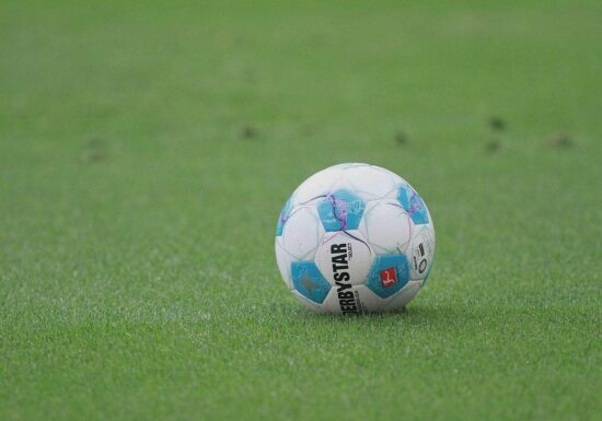 2. Liga: Braunschweig schlägt Saarbrücken im Relegations-Hinspiel