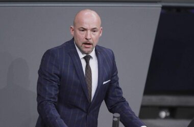 CSU-Landesgruppenchef weist AfD-Kritik im Saalstreit zurück