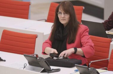 Brandenburgs Innenministerin erklärt Rücktritt
