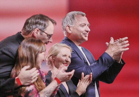 Van Aken: Politische Mitte "kümmert sich nicht um die Menschen"