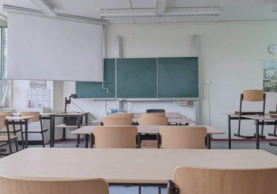 GEW will Meldestellen für potenziell demokratiefeindliche Lehrer
