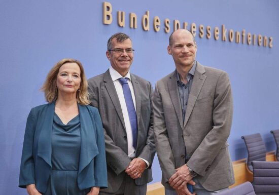 Experten kritisieren deutsche Flüchtlingspolitik