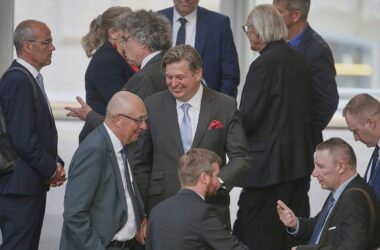 Umfrage: Mehrheit hält AfD für rechtsextrem