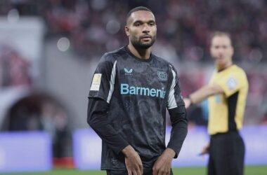 Völler lobt Tah als "besten Innenverteidiger der Bundesliga"
