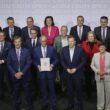 Union und SPD unterzeichnen Koalitionsvertrag