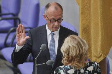 Merz legt Amtseid als Bundeskanzler ab
