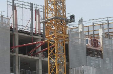 Mehr Baugenehmigungen für Wohnungen im März