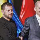 Scholz telefoniert kurz vor Ende seiner Amtszeit mit Selenskyj
