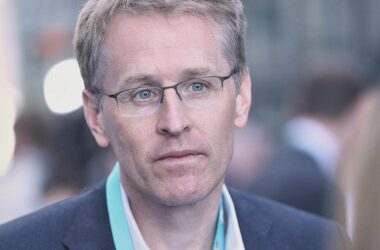 Günther fordert Merz zu AfD-Verbotsverfahren auf