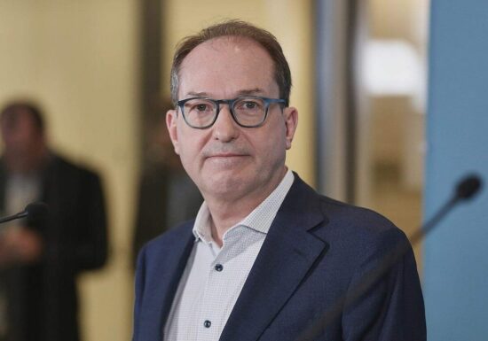 Dobrindt: Schärfere Grenzkontrollen und Abschiebungen ab Mittwoch
