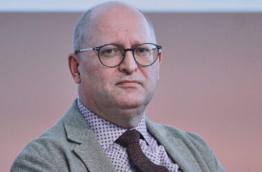 Lehrerpräsident kritisiert wachsende Bürokratie durch Kultusminister
