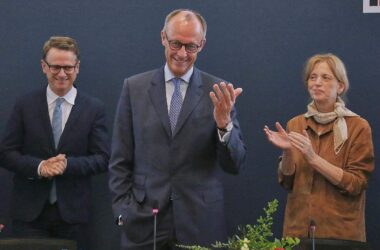 Insa: Union legt zu - SPD verliert leicht
