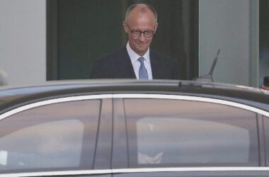 Merz gegen Trump-Forderung nach Neuwahlen in der Ukraine