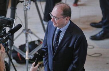 Dobrindt kündigt stärkere Kontrollen an Grenzen an