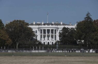 Verschwörungsmythos: Trump konfrontiert Ramaphosa mit Genozidvorwurf