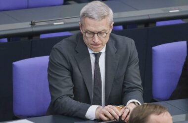 Steuerzahlerbund kritisiert Doppel-Standort für Digitalministerium