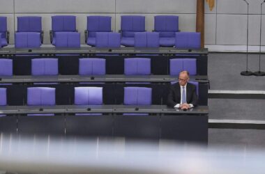 Wüst freut sich über zweiten Kanzler aus NRW nach Konrad Adenauer