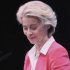 Von der Leyen mit Karlspreis ausgezeichnet