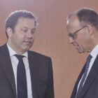 Politbarometer: Union büßt ein - SPD legt zu