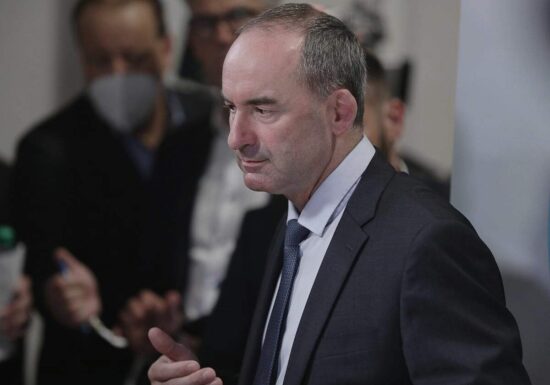 Aiwanger wirbt für Fortsetzung der Koalition in Bayern