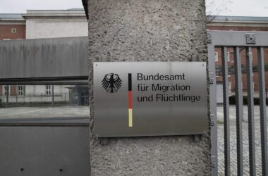 Bamf besorgte innerhalb letzter fünf Jahre 7.557 Passersatzpapiere