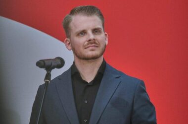 Neuer SPD-Generalsekretär warnt Union vor Konflikt bei Migration