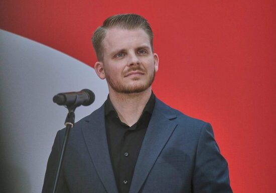 Neuer SPD-Generalsekretär warnt Union vor Konflikt bei Migration