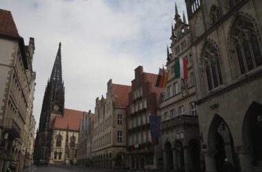 NRW-Besoldungsamt verschickt über 45.000 fehlerhafte Bescheide