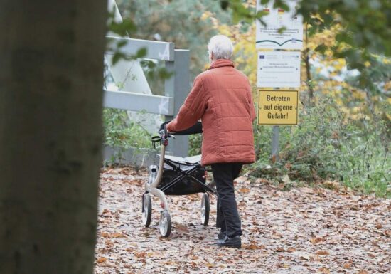 Union lehnt Renten-Pläne von Bas ab - Wagenknecht dafür