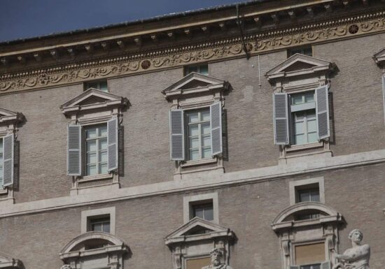 Weißer Rauch: Konklave hat neuen Papst gewählt