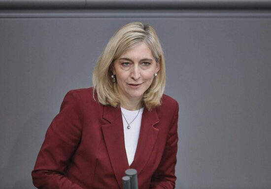 Gesundheitsministerin will Beiträge "stabil" halten