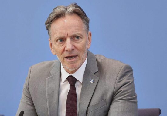 BKA-Präsident sieht Erfolge beim Kampf gegen Hass im Netz